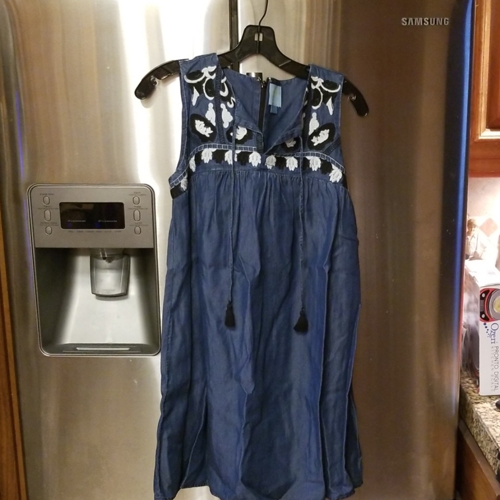 Brand new never worn cece dress size 4 [ msrp 158.